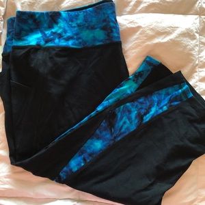 Livi Active Black and Blue Capri Legging